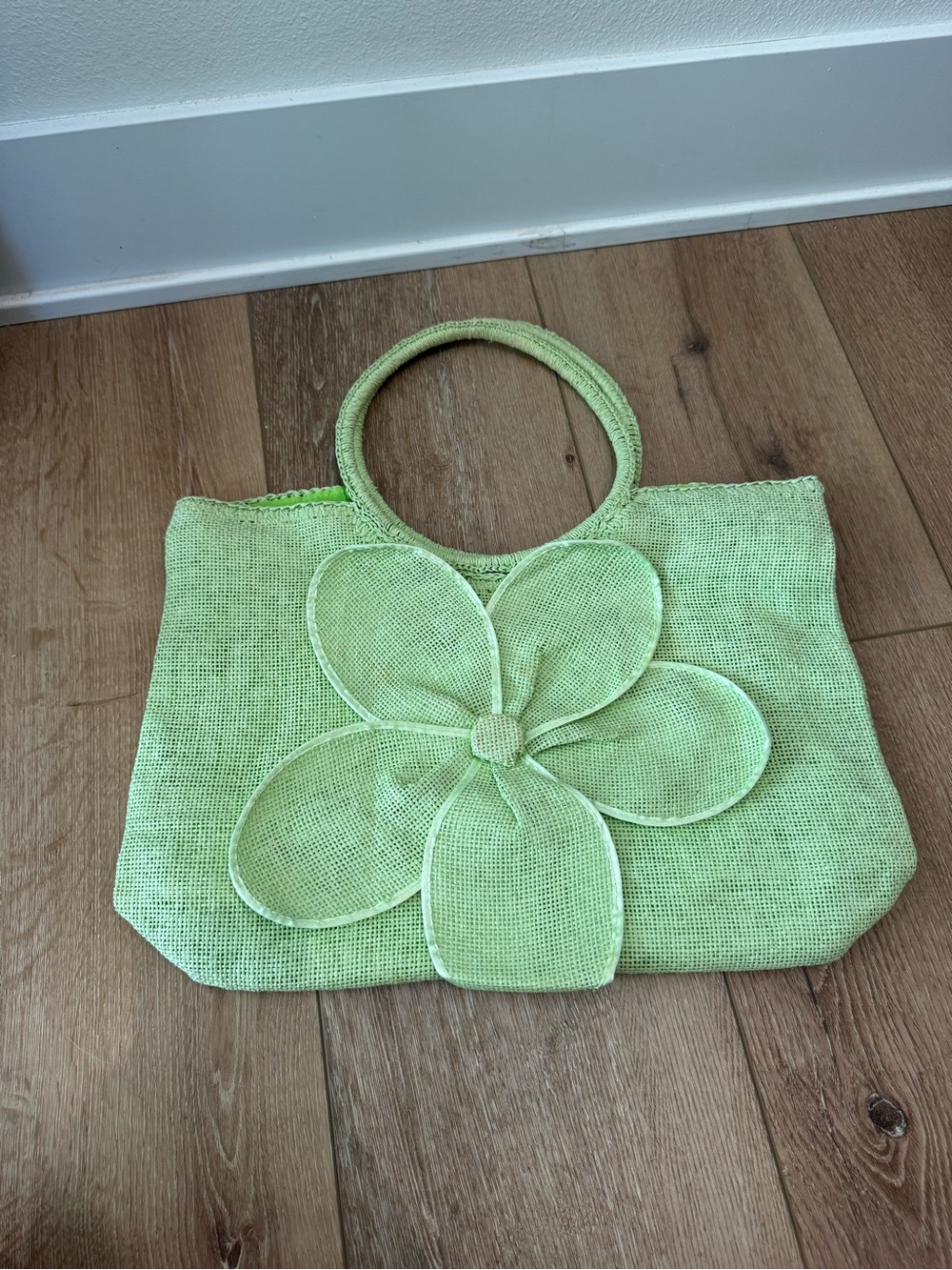 BELLEMONDE GREEN WOVEN FLOWER TOTE BAG